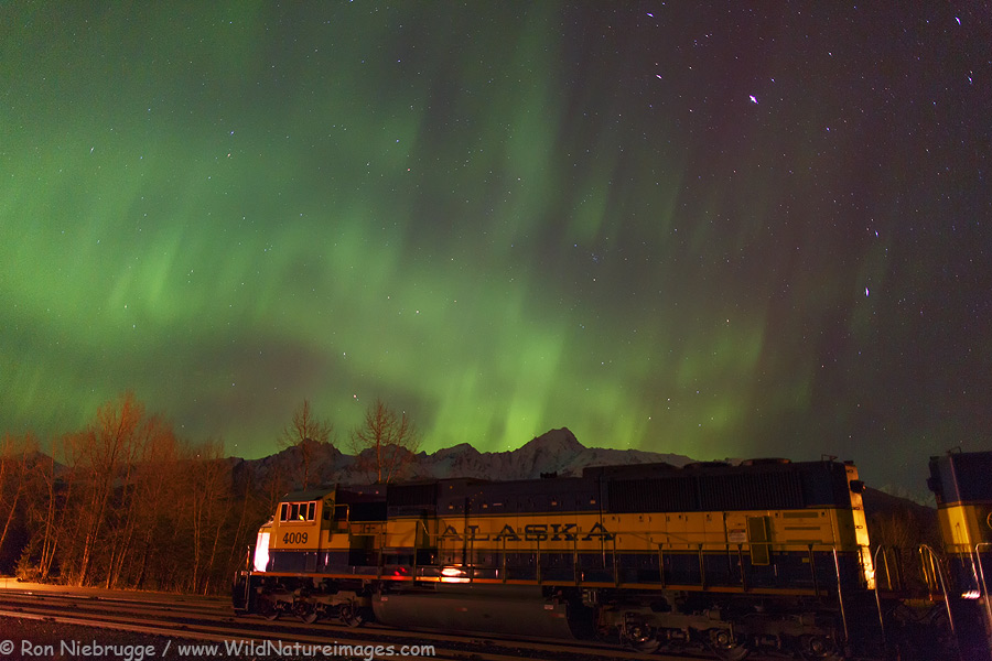 Alaska-Railroad-Aurora-1.jpg